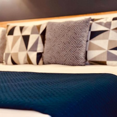 B&B The Sea - Family Rooms - Free Parking Тропея Экстерьер фото