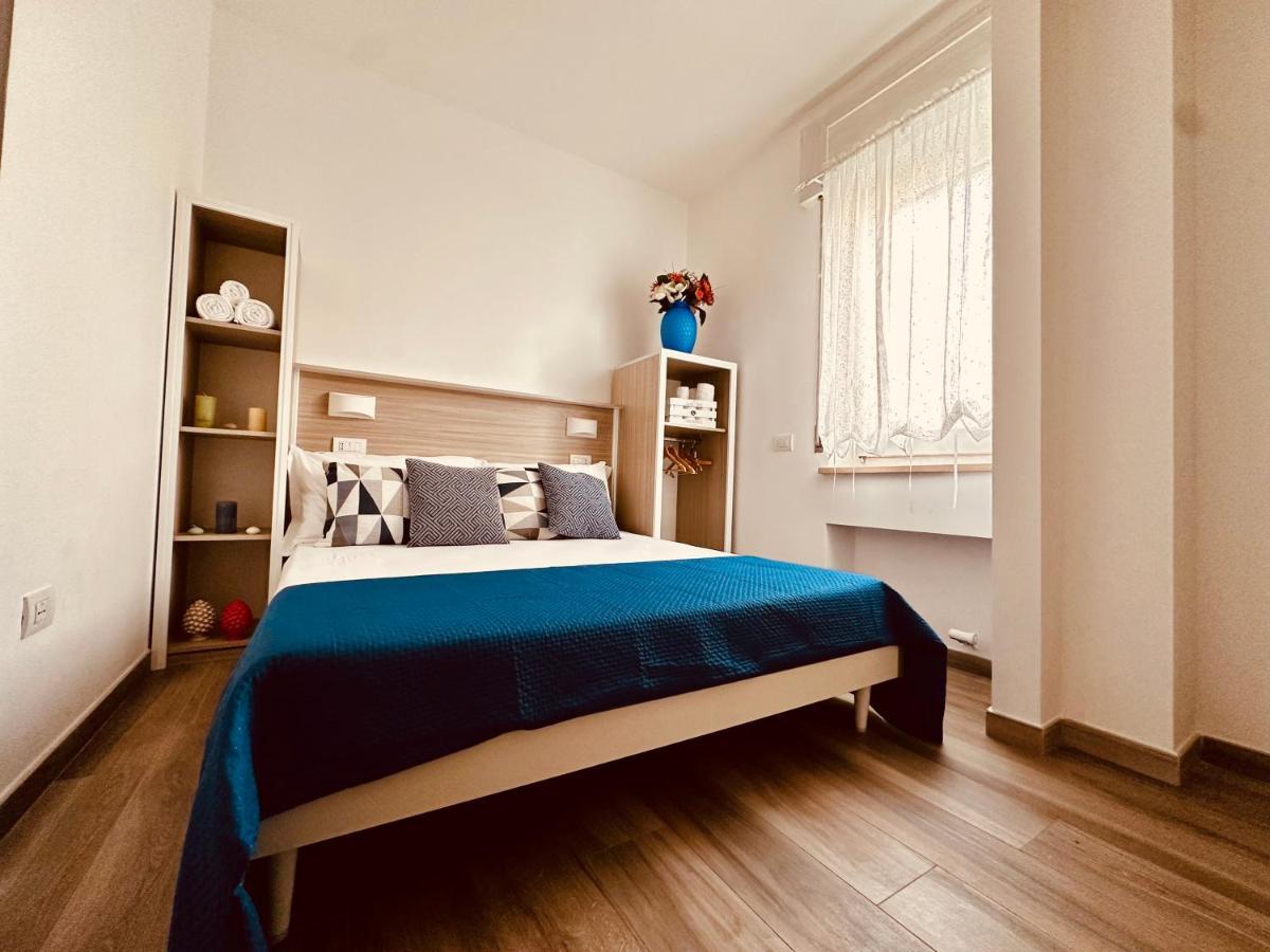 B&B The Sea - Family Rooms - Free Parking Тропея Экстерьер фото